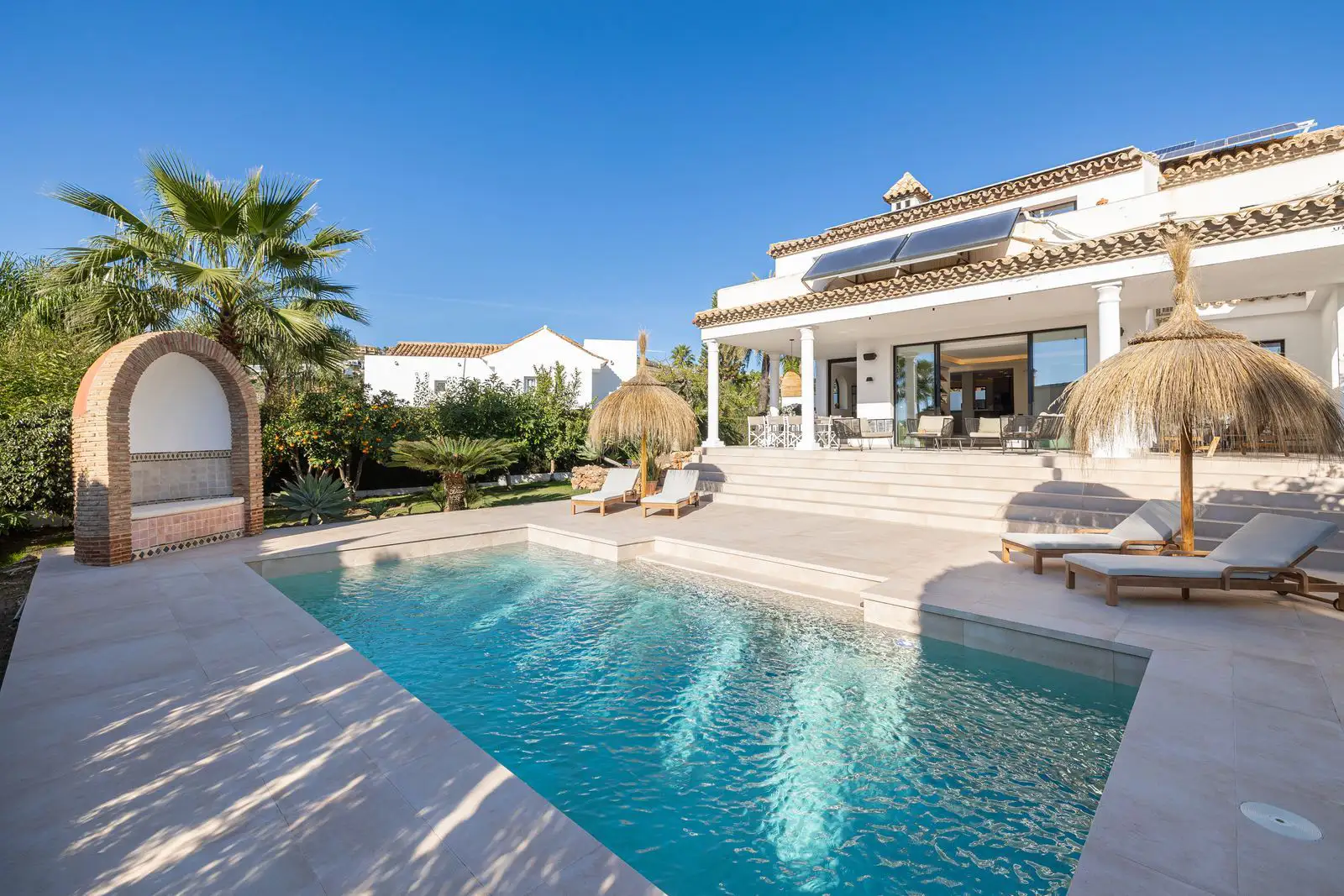 Villa El Paraiso - Marbella Beachfront